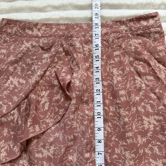 SHEIN Two Piece Skirt and Wrap Around Top Light Pink Womens Medium - Picture 6 of 8